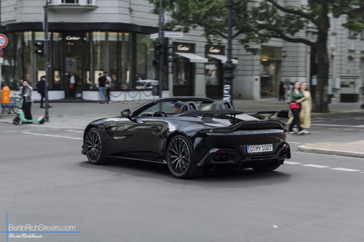 Aston Martin V8 Vantage F1 Edition Roadster spotted in Berlin — BerlinRichStreets